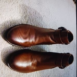 Naturlizer Ankle Boots